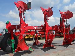 AGRO-MASZ Drehpflug/ Rotary plow/ Pług obrotowy 3-skibowy / Arado rotativo de 3 surcos