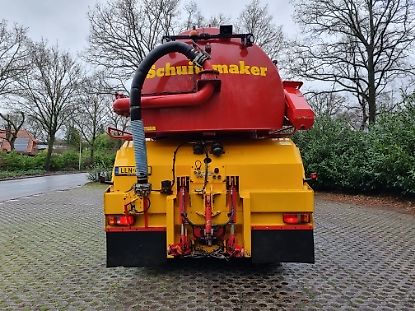 Schuitemaker Robusta 240