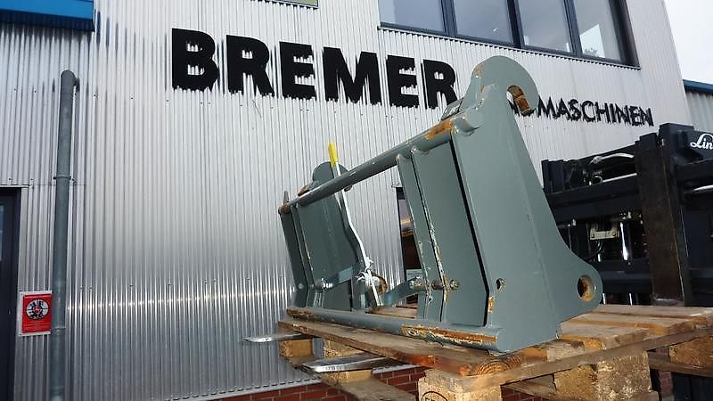 Bressel und Lade ADAPTER von CLAAS SCOPRION auf EURO-AUFNAHME