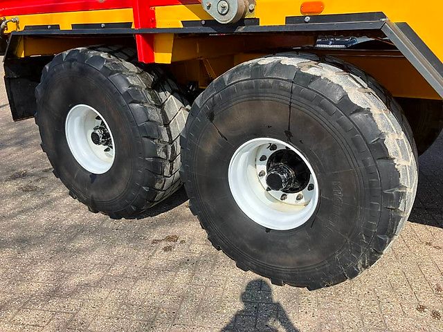 Schuitemaker Rapide 155 S met afdekking