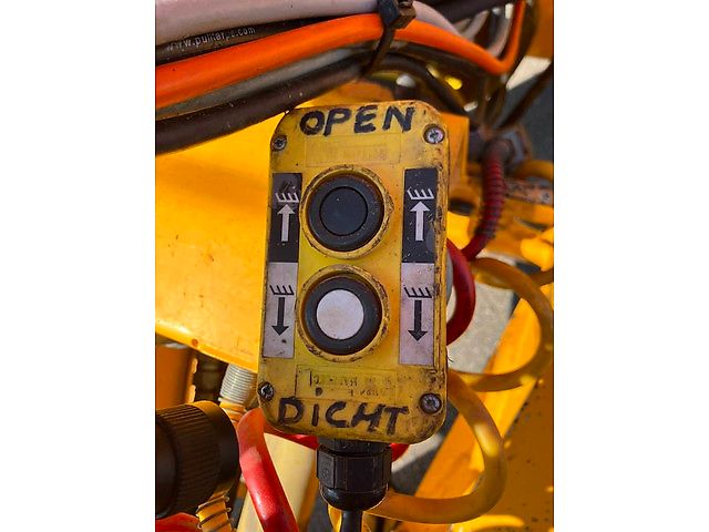 Schuitemaker Rapide 155 S met afdekking