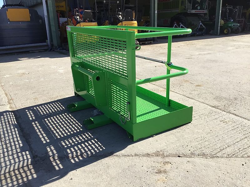 LWC 3 PERSON PLATFORM