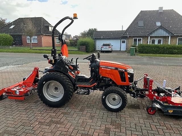 TAFE 6028H + FKH + FZW + Kreiselegge + Frontmähwerk