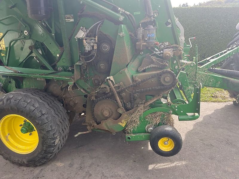 John Deere V451R
