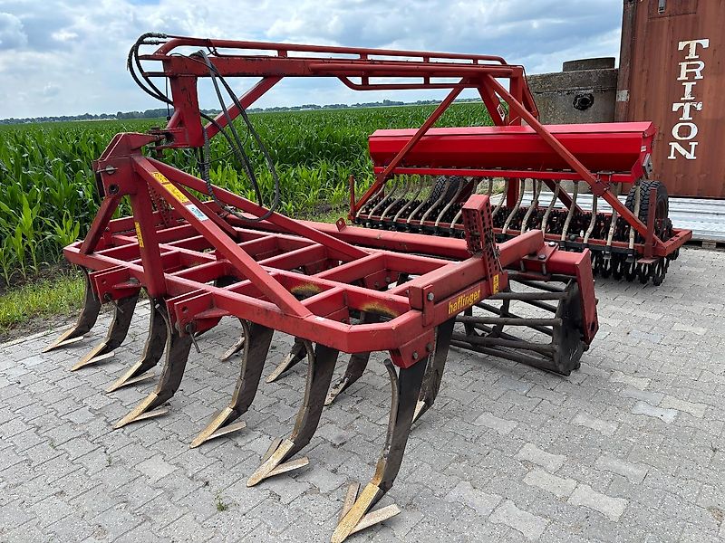 Evers Haflinger LJ-13 R62 cultivator met vorenpakker en zaaimachine