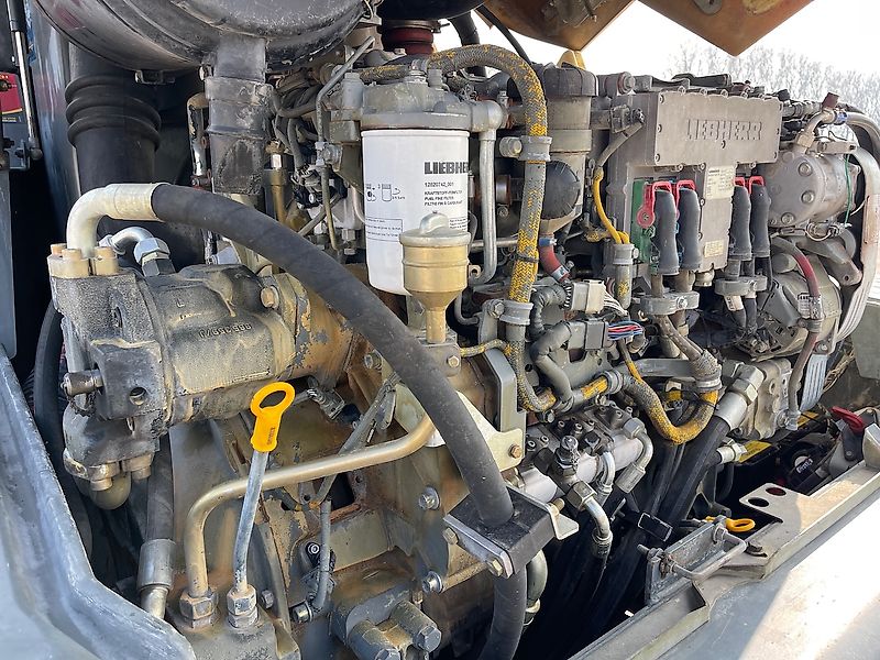 Liebherr 550 CDC + BSS