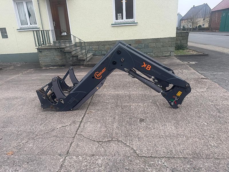 John Deere Hauer Schwinge XB 130 Bionic mit Konsolen, BJ 2018, sms-Schwingungstilgung, 3. Steuerkreis, Steuergerät, Multikuppler, Konsolen passend für 6000er Serie, sehr ordentlicher Zustand