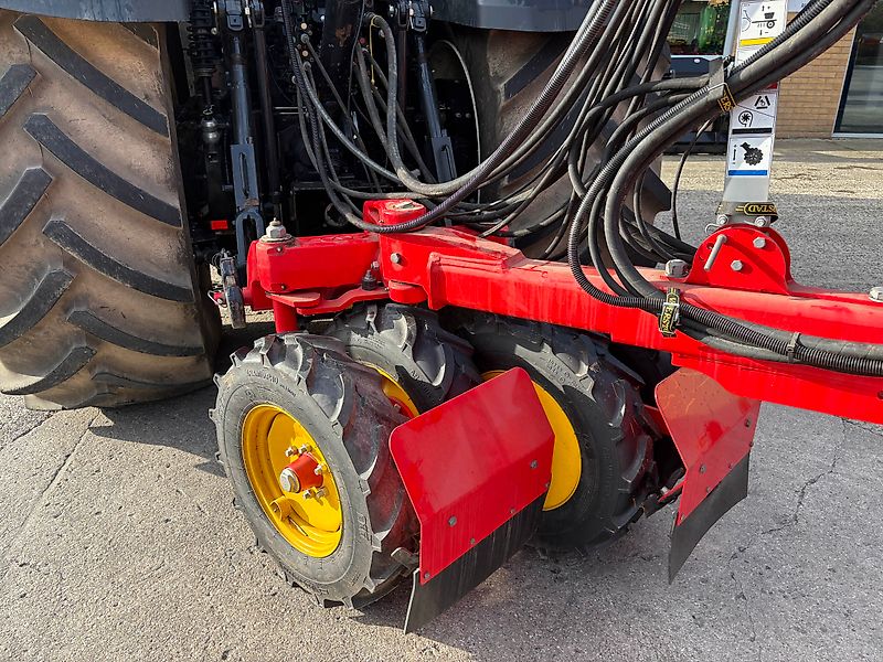 Väderstad EX DEMO Vaderstad Rapid A 400S Drill For Sale