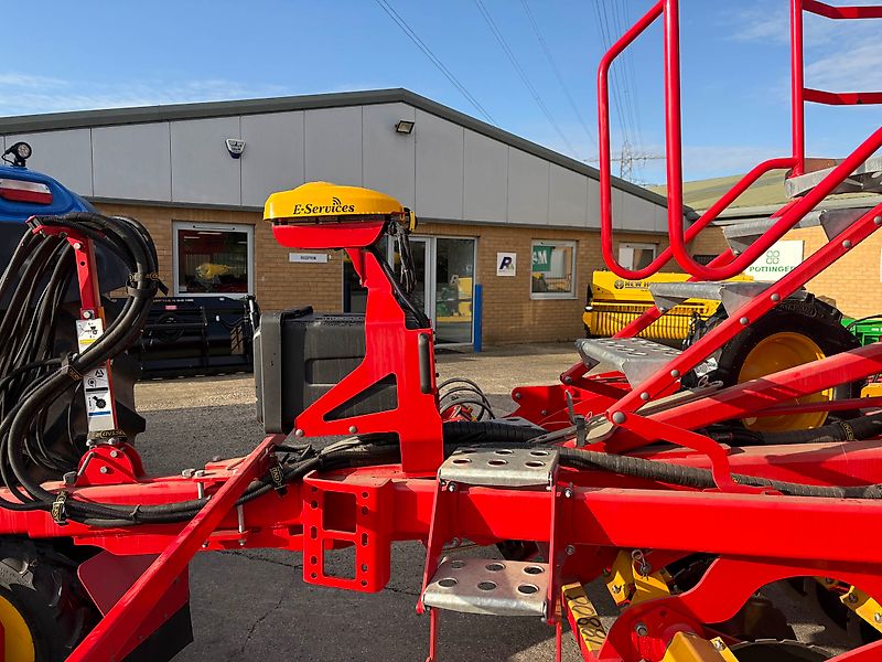 Väderstad EX DEMO Vaderstad Rapid A 400S Drill For Sale