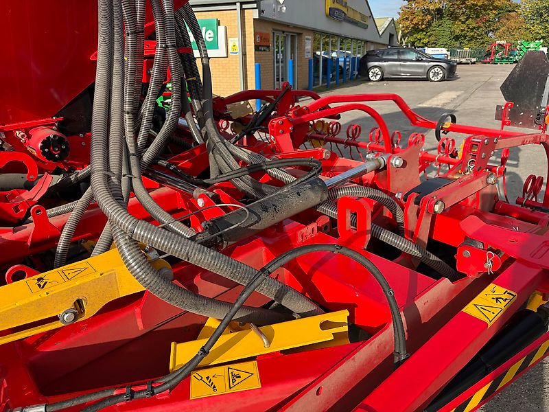 Väderstad EX DEMO Vaderstad Rapid A 400S Drill For Sale
