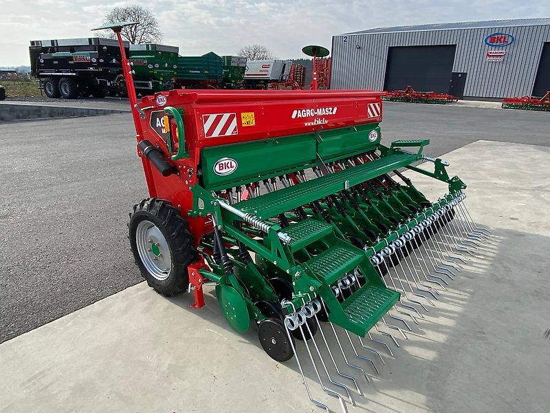 AGRO-MASZ SR300 Drillmaschine