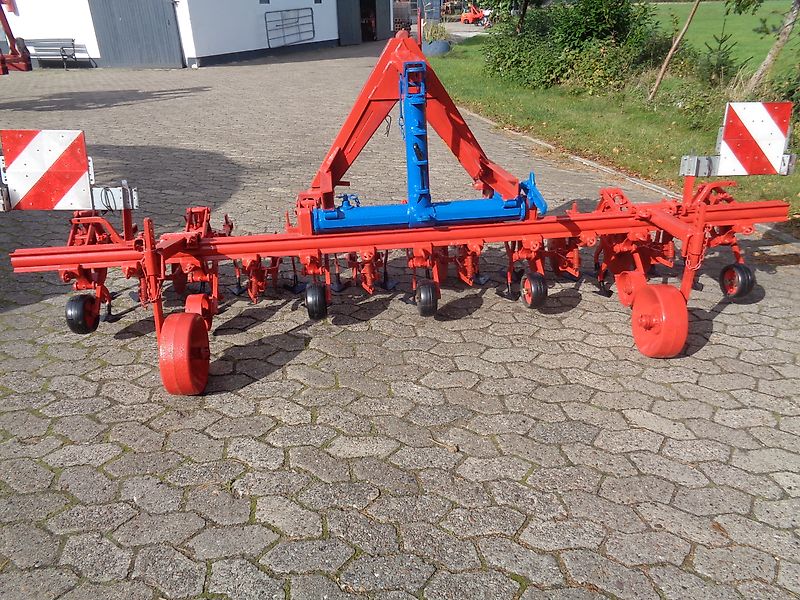 Rau Sechs reihige Fronthacke mit Akkord Dreieck von Weiste mit Hackschutzscheiben kein Schmotzer Einböck Köckerling Hatzenbichler Universalhackgerät