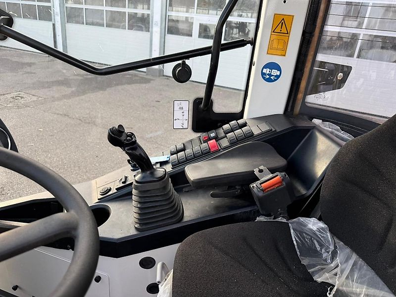 Liebherr 506 Compact