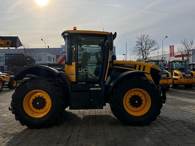 JCB Fastrac 4220 Icon Pro Line