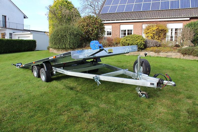 Autotransporter Anhänger 3000kg Balhanger 3045 Leichter Anhänger