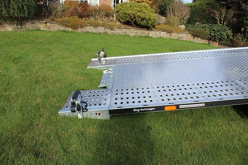 Autotransporter Anhänger 3000kg Balhanger 3045 Leichter Anhänger