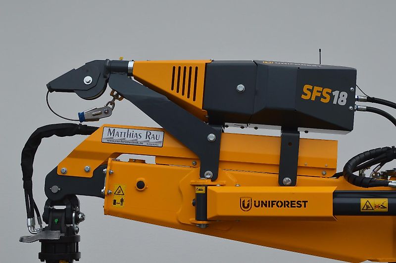 Uniforest Uniforest Scorpion Premium 3 Joy Rückezange mit Funkseilwinde