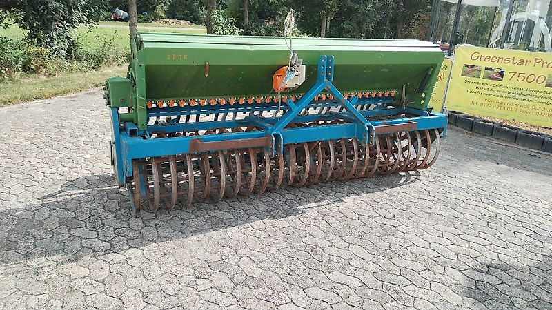 Amazone Amazone Saatkasten 30 Reihen mit Fahrgassenschaltung 24 reihig mit Drillpaker 550 mm und Krümlerwalzen zur Saatgutabdeckung Amazone D9 Saatkasten 30 reihig