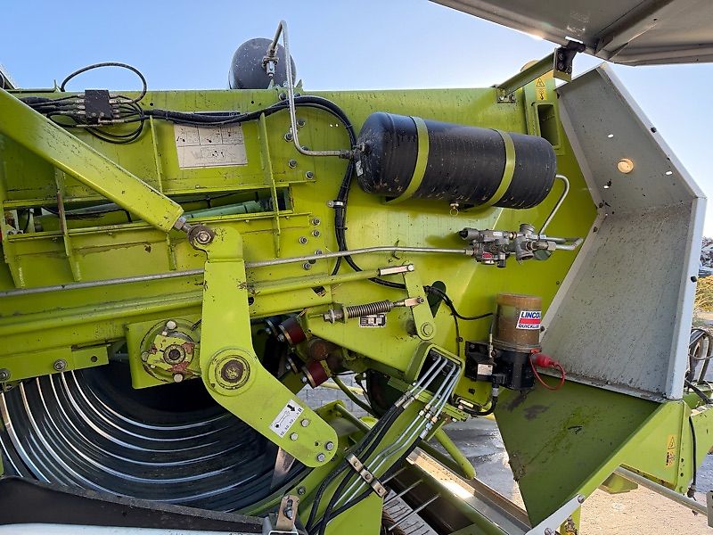 Claas Quadrant 2200 Roto Cut - 41877 Ballen