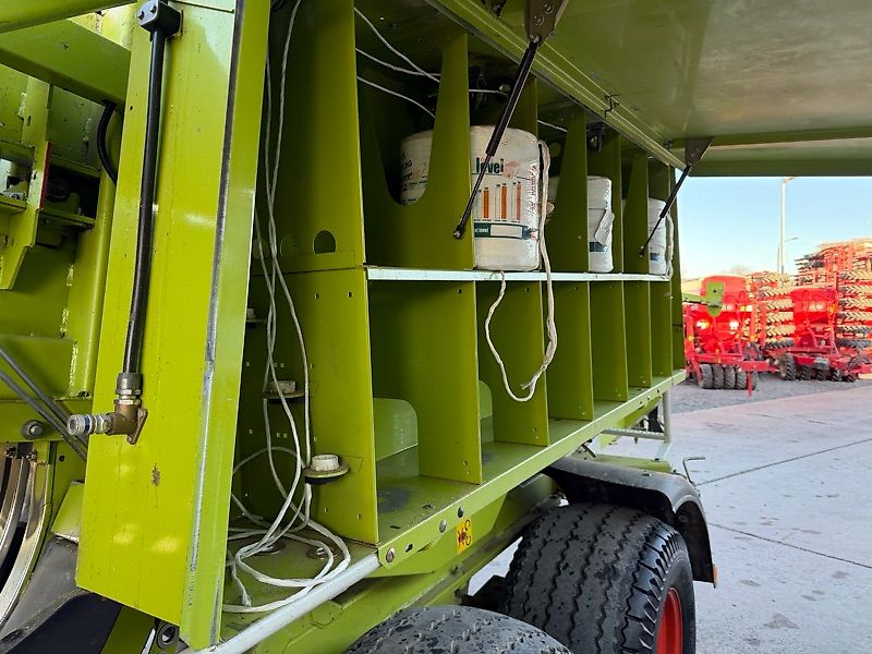 Claas Quadrant 2200 Roto Cut - 41877 Ballen