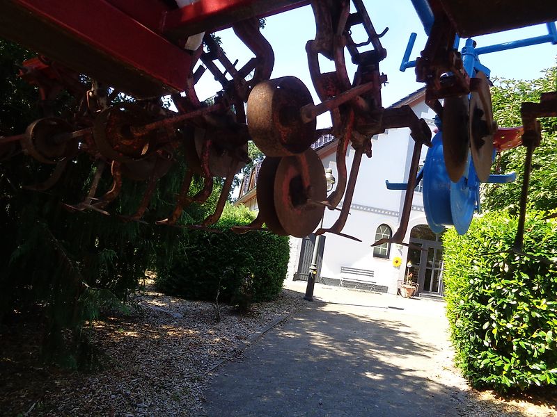 Rau Hackgerät 6 reihig mit Exaktsteuerung Hackschutzscheiben je Reihe 3 Hackschare alleArbeitswerkzeuge Stufenlos Verstellbar