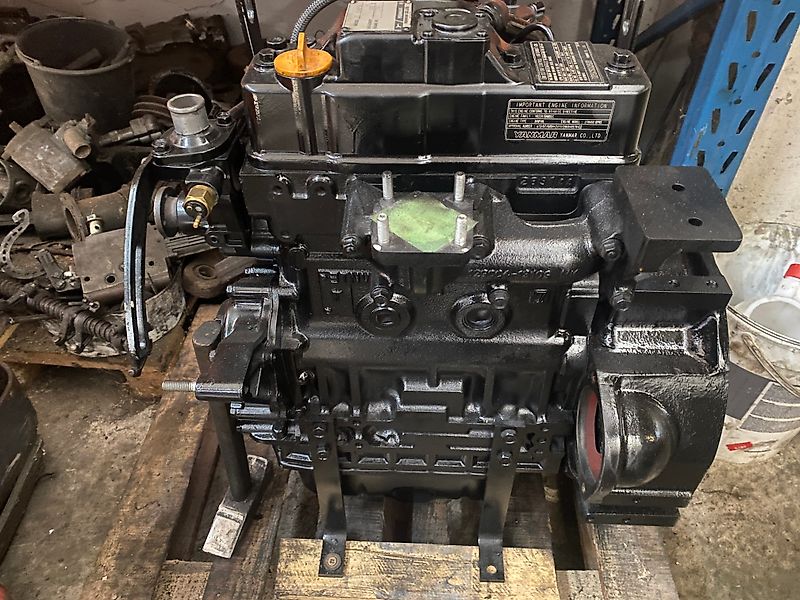 Yanmar 3TNV88 - silnik kompletny (Części zamienne)