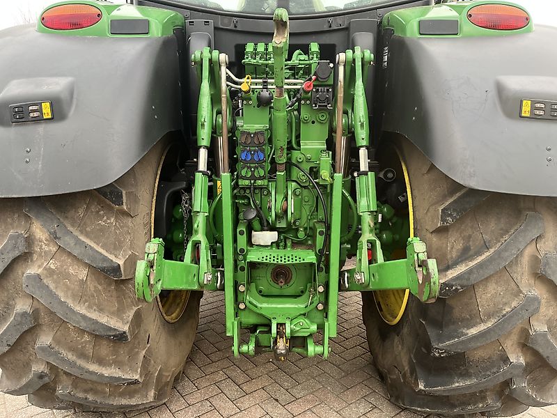 John Deere 6R185