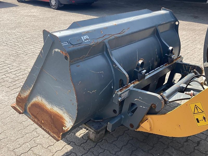 Liebherr L506 Compact