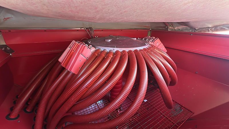 Kuhn 4,50m Kreiselegge mit Accord DA-S Rollscharmaschine und Tieflader, Zustand s. Fotos