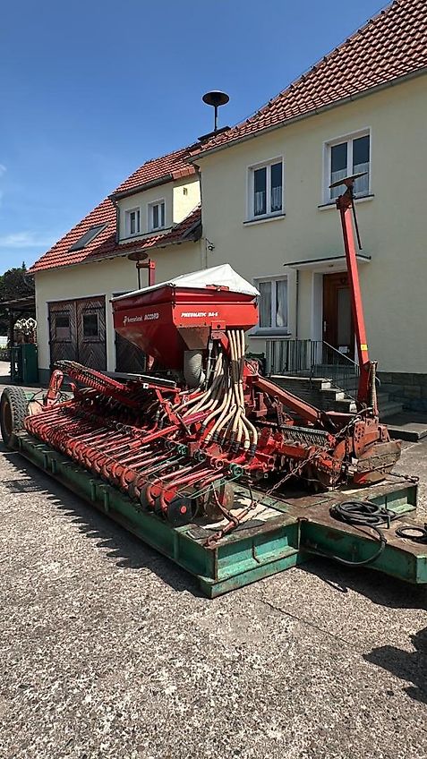 Kuhn 4,50m Kreiselegge mit Accord DA-S Rollscharmaschine und Tieflader, Zustand s. Fotos