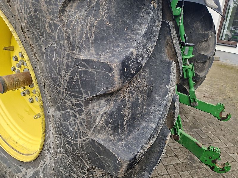 John Deere 6230R MY22 AP 50