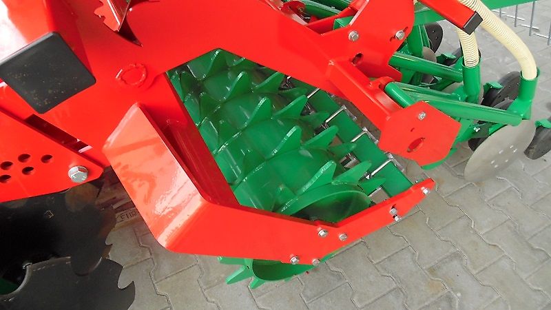 AGRO-MASZ SN300 + Anbauaggregat ANT30