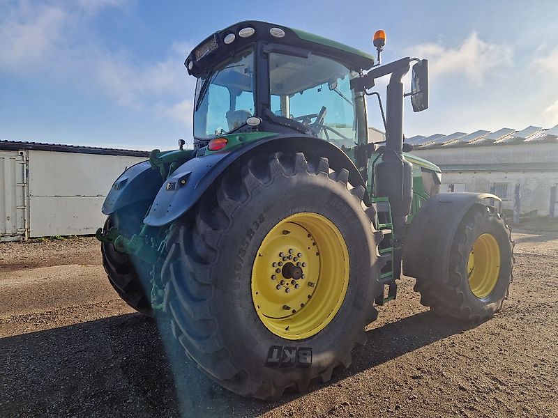 John Deere 6230R