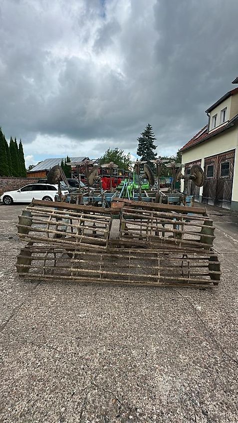 Lemken Smaragd, 5,50m AB, hydr. Klappung, Steinsicherung, Hohlscheiben, Rohrstabwalze