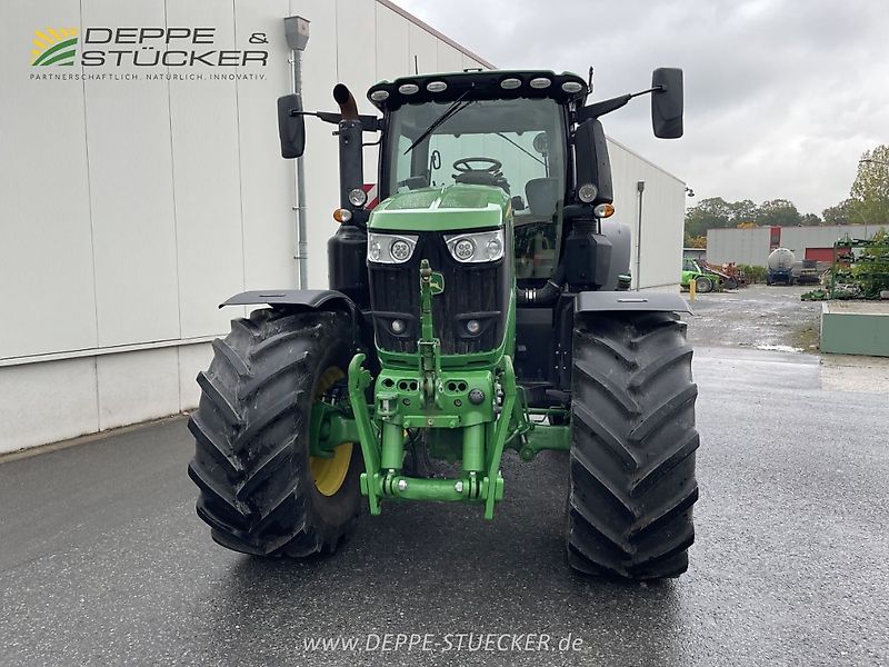 John Deere 6230R