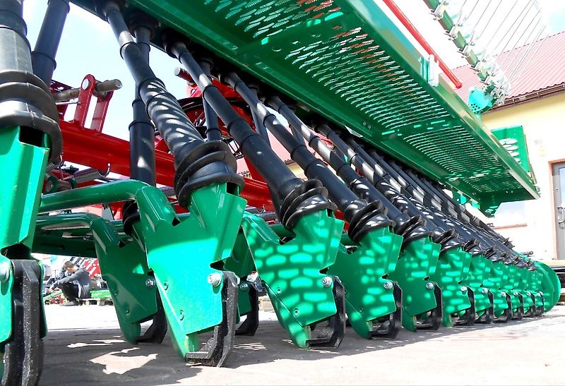 AGRO-MASZ Drillmaschine SR-300 / Seed drill/ Siewnik rzędowy SR-300 / Sembradora en línea SR-300