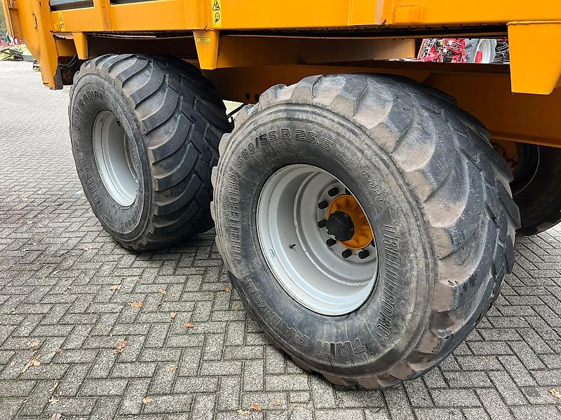 Veenhuis SW 400 Silagewagen