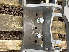 Massey Ferguson Anbaubock für Zugpendel, passend auch für Fendt