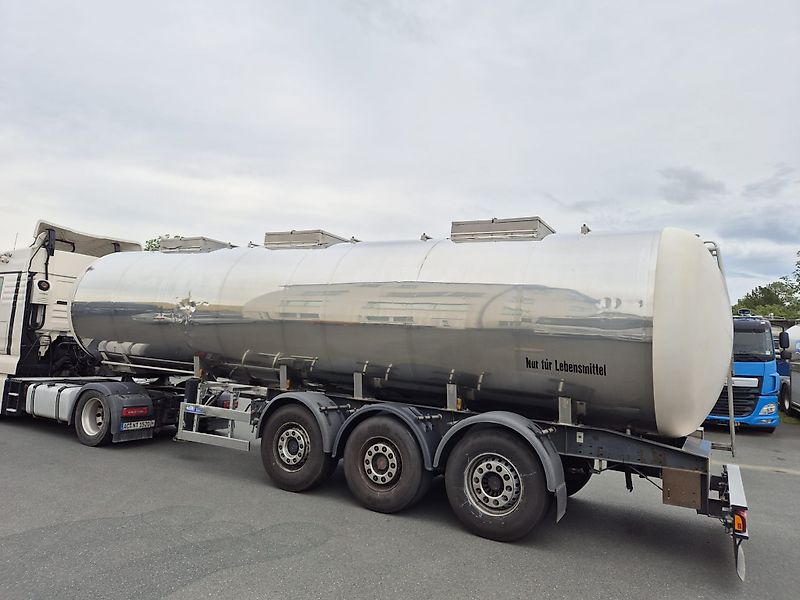 Fabr. HLW - 31.000 Liter - 3 Tankkammern(Nr. 6170)