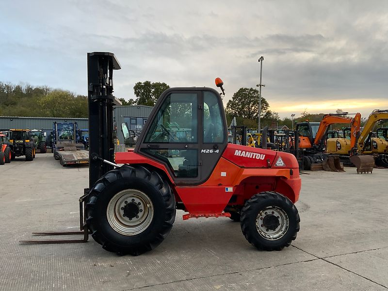 Manitou M26-4 RoughTerrain Fork Lift (ST24901)