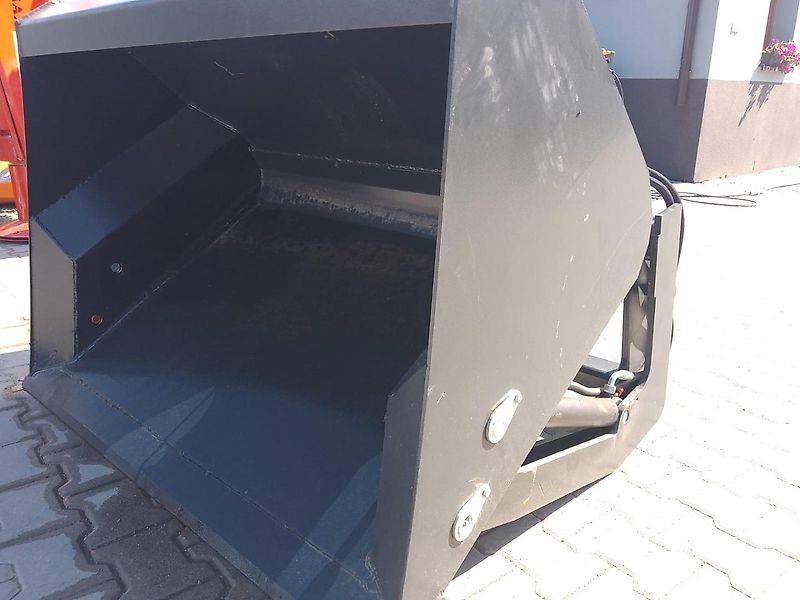 Hochkippschaufel Frontladerschaufel Euro Aufnahme