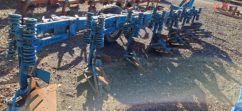 Lemken Pług ażurowy Vario Turmalin 9X Zagonowy 7-skibowy 6+1