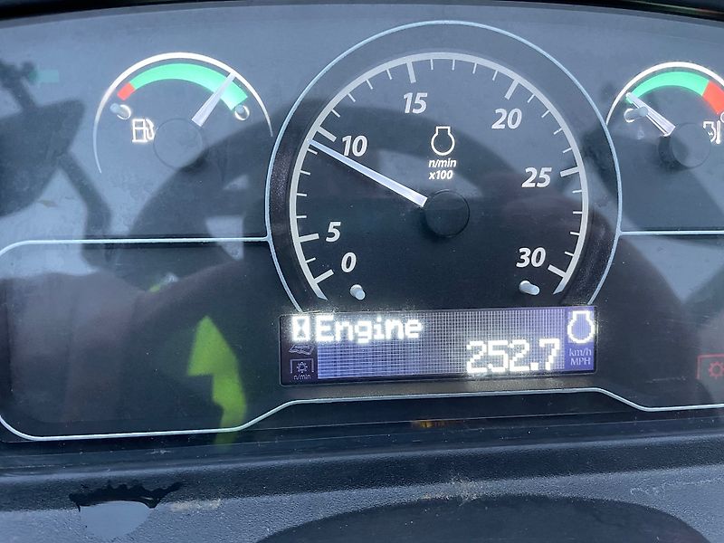 John Deere 3046R ROPS IT