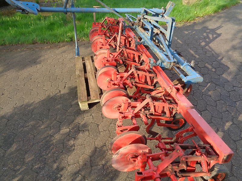 Rau Hacke 6 Reihig Gänsefußschare mit Pilotensitz