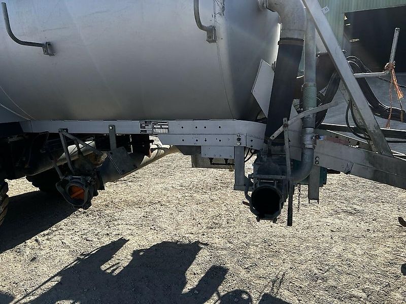 Stapel 21500 Ltr Güllefass, Vorbereitet für Bomech; Kumm Kotte Zunhammer Wienhoff Rekordia