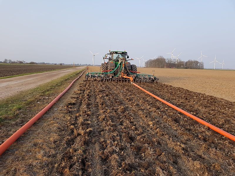 Verschlauchungstechnik Güllegrubber 7,5 m Verschlauchung oder Fassanbau Gülleverschlauchung