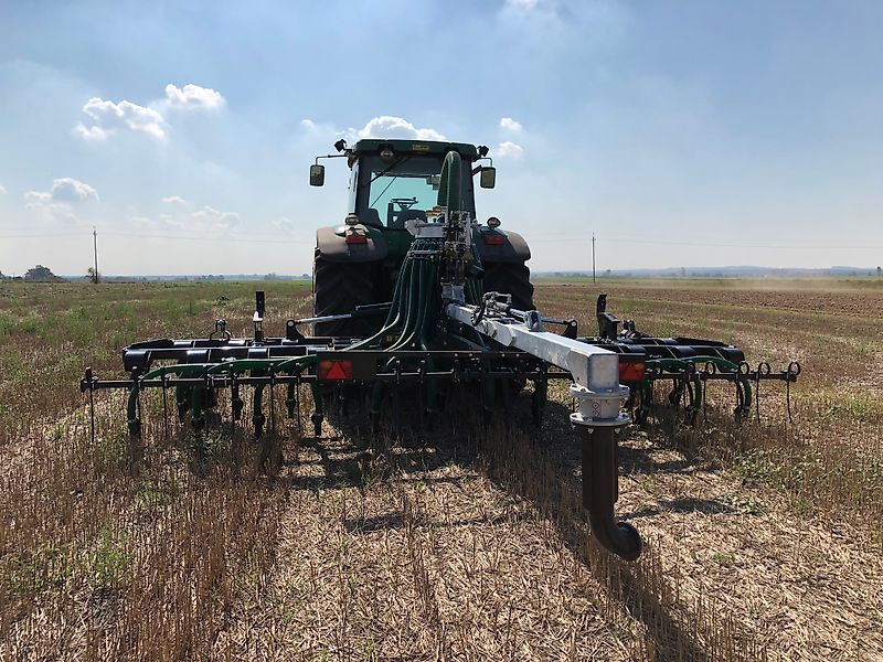 Verschlauchungstechnik Güllegrubber 7,5 m Verschlauchung oder Fassanbau Gülleverschlauchung