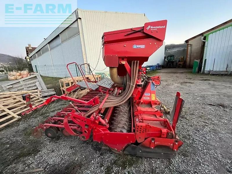 Kuhn hr 3504