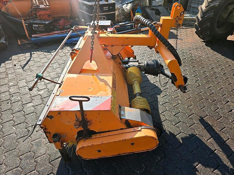 Dücker HDK 160 Kehrmaschine Straßenkehrmaschine Kehrbesen für Multicar Tremo Iseki Kubota