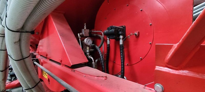 Kuhn Speedliner // Claydon Hybrid